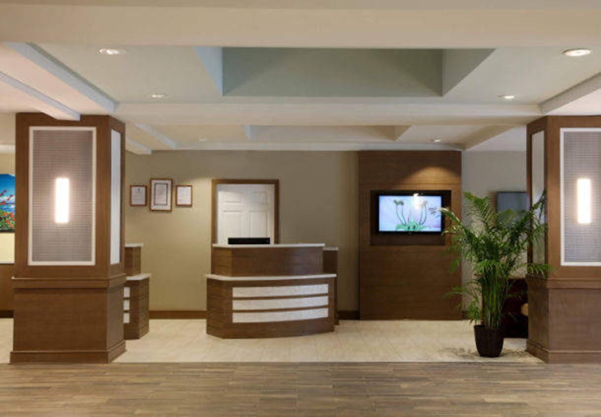 Courtyard By Marriott Nassau Downtown/Junkanoo Beach Esterno foto