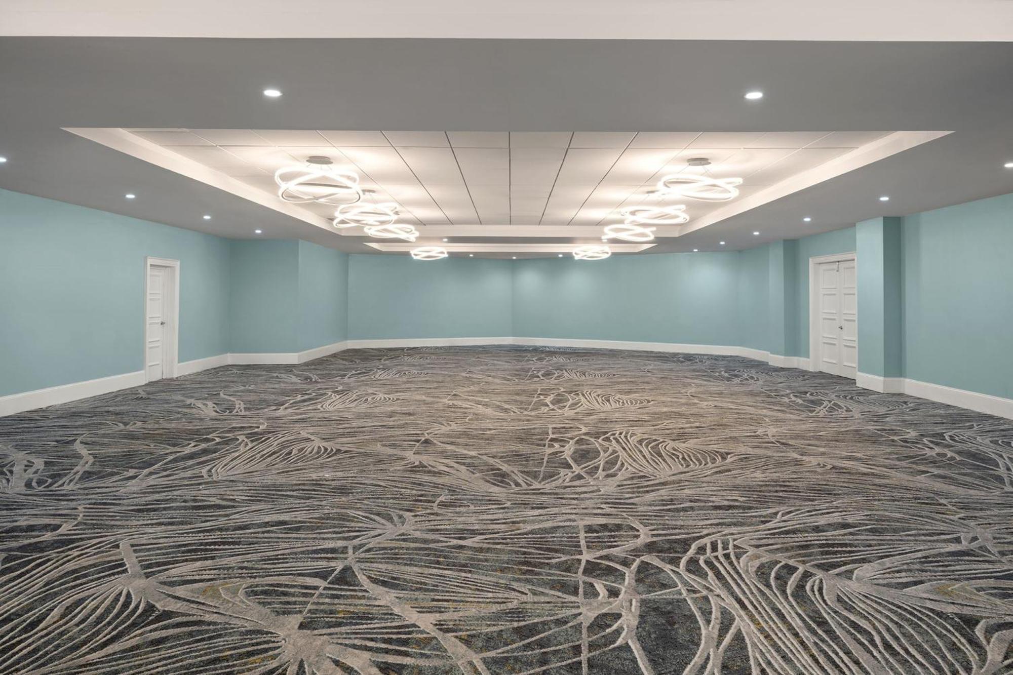 Courtyard By Marriott Nassau Downtown/Junkanoo Beach Esterno foto