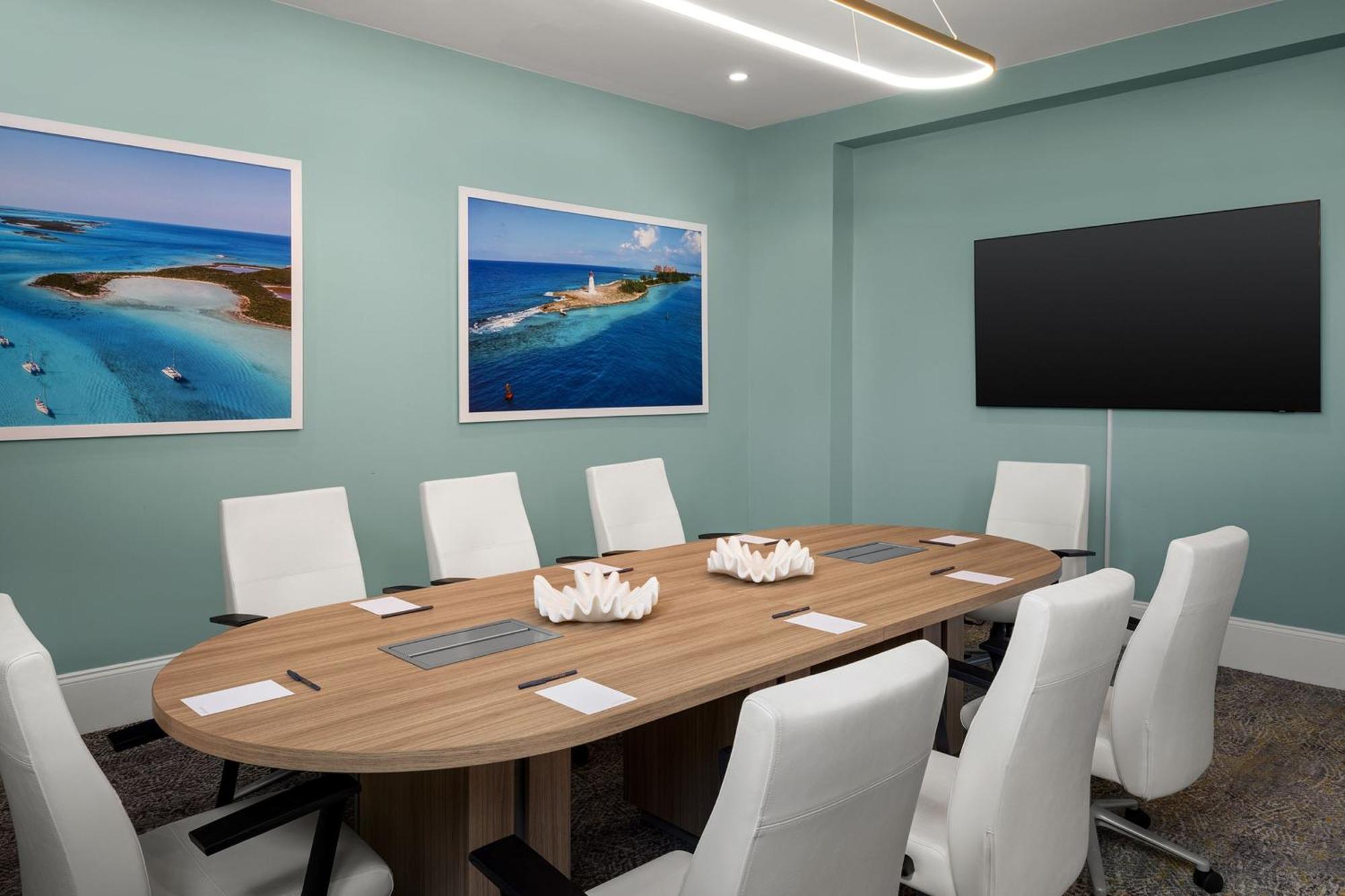 Courtyard By Marriott Nassau Downtown/Junkanoo Beach Esterno foto