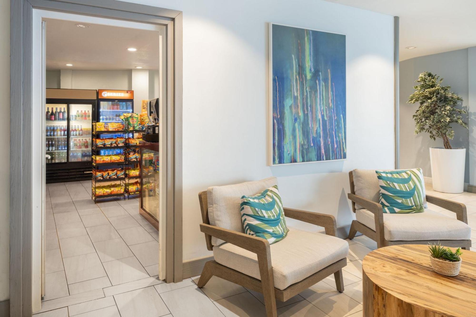Courtyard By Marriott Nassau Downtown/Junkanoo Beach Esterno foto